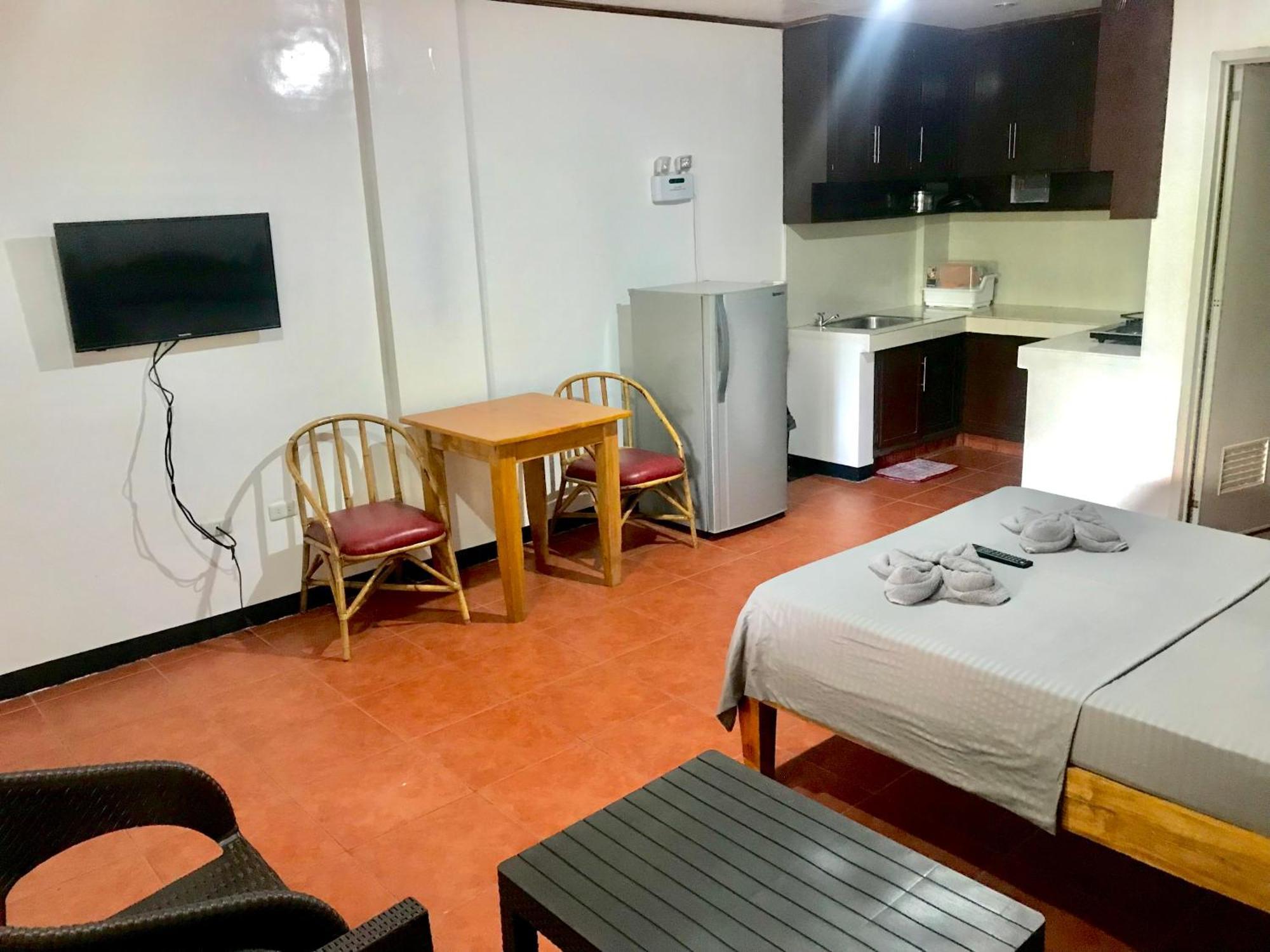 פוארטו גאלרה Badladz Staycation Condos מראה חיצוני תמונה