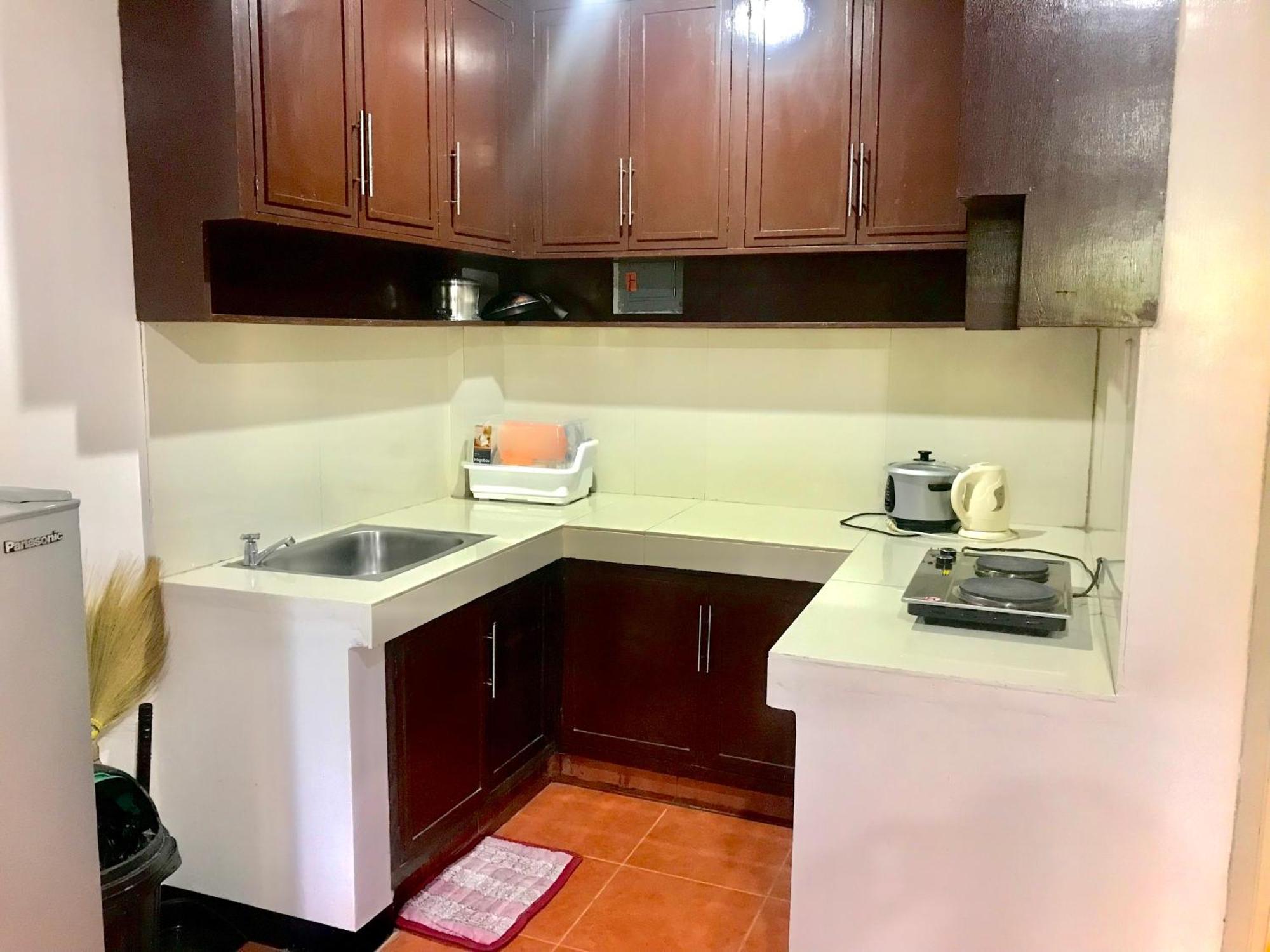 פוארטו גאלרה Badladz Staycation Condos מראה חיצוני תמונה