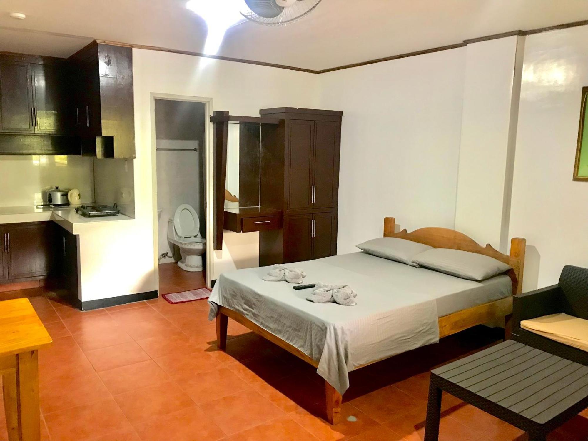 פוארטו גאלרה Badladz Staycation Condos מראה חיצוני תמונה