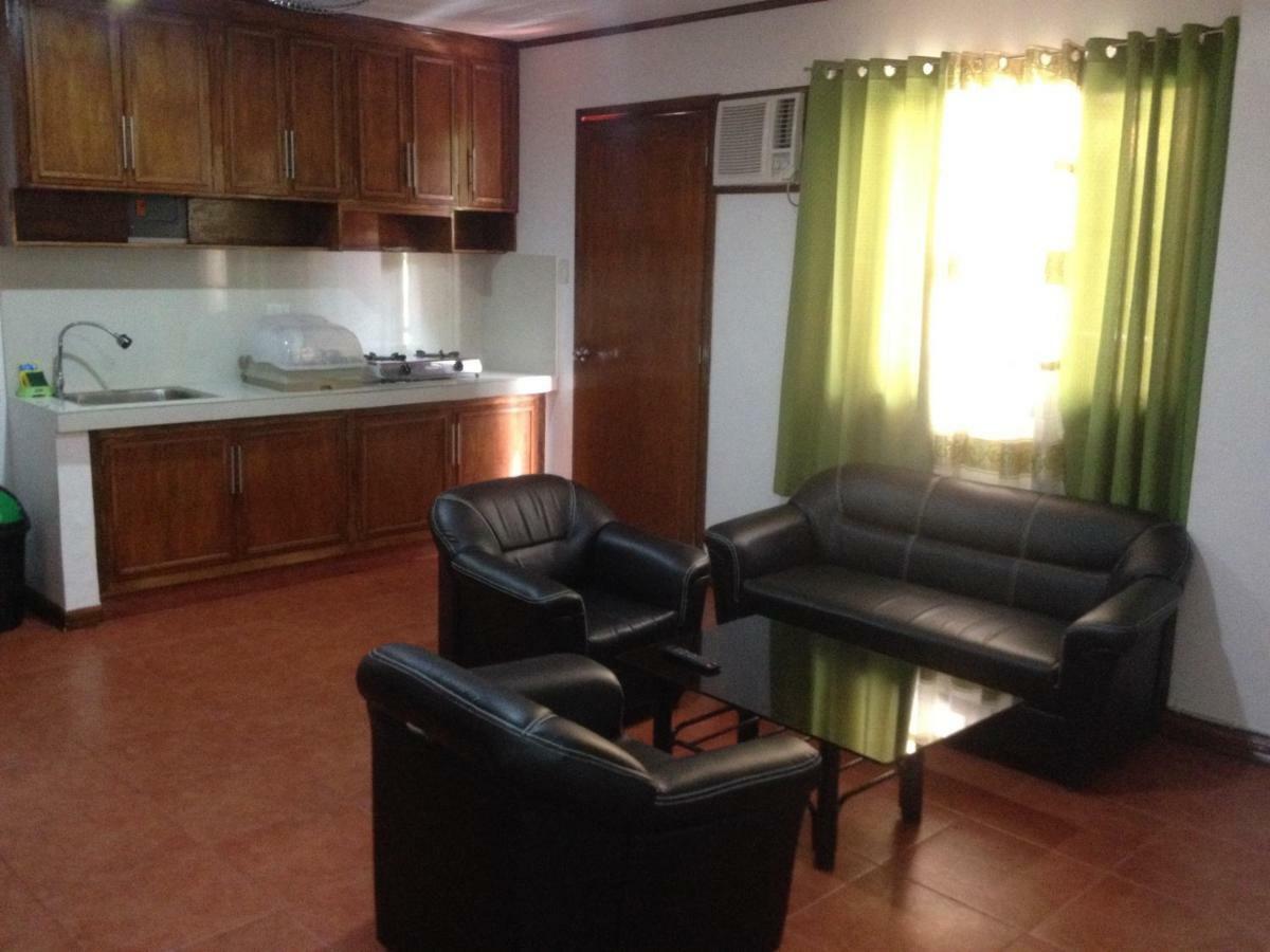 פוארטו גאלרה Badladz Staycation Condos מראה חיצוני תמונה