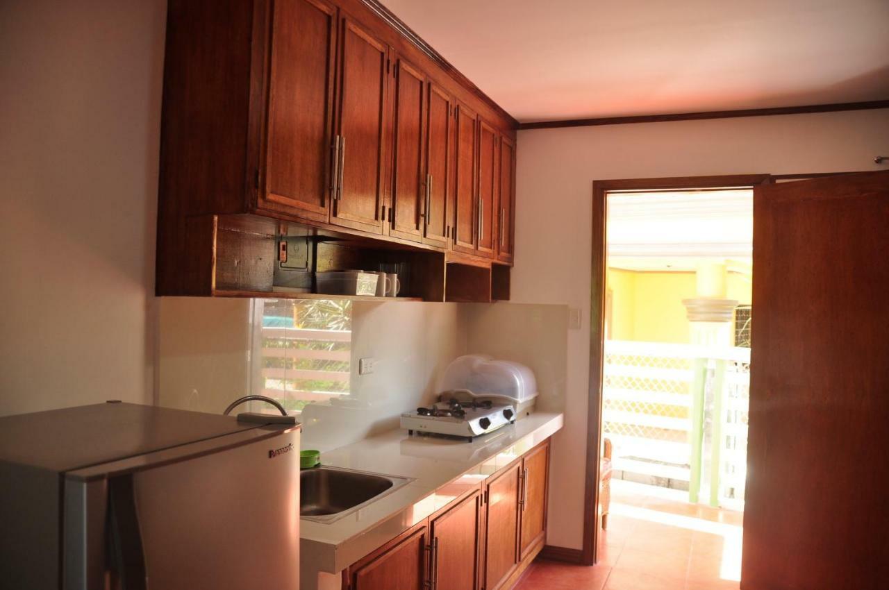 פוארטו גאלרה Badladz Staycation Condos מראה חיצוני תמונה